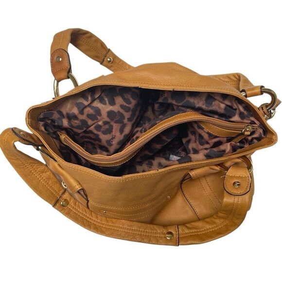 B. Makowsky Tan East West Sadie Pocket Shopper Caramel Leather Shoulder Bag NWT - Picture 8 of 13